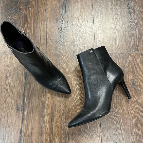 MICHAEL MICHAEL KORS Dorothy Flex Leather Ankle Boot SZ 8.5 - Picture 2 of 15